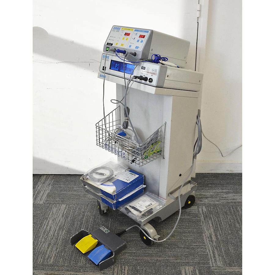 original-d-occasion-bistouri-de-cabinet-erbe-icc-200-coagulateur-par-plasma-d-argon-erbe-apc-300.JPG