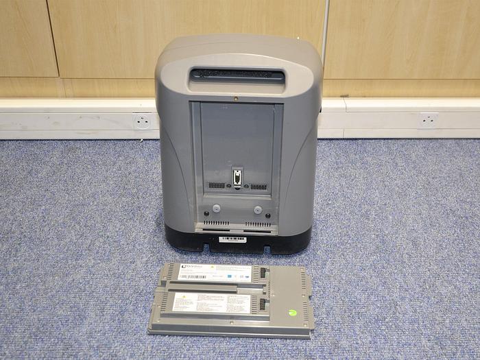 Used DEVILBISS iGO PORTABLE OXYGEN CONCENTRATOR WITH CARRYING CASE