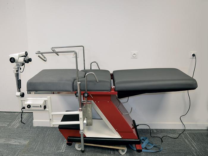 D'occasion PROMOTAL GYNECOLOGY CHAIR WITH COLPOSCOPE LEISEGANG TYPE BG