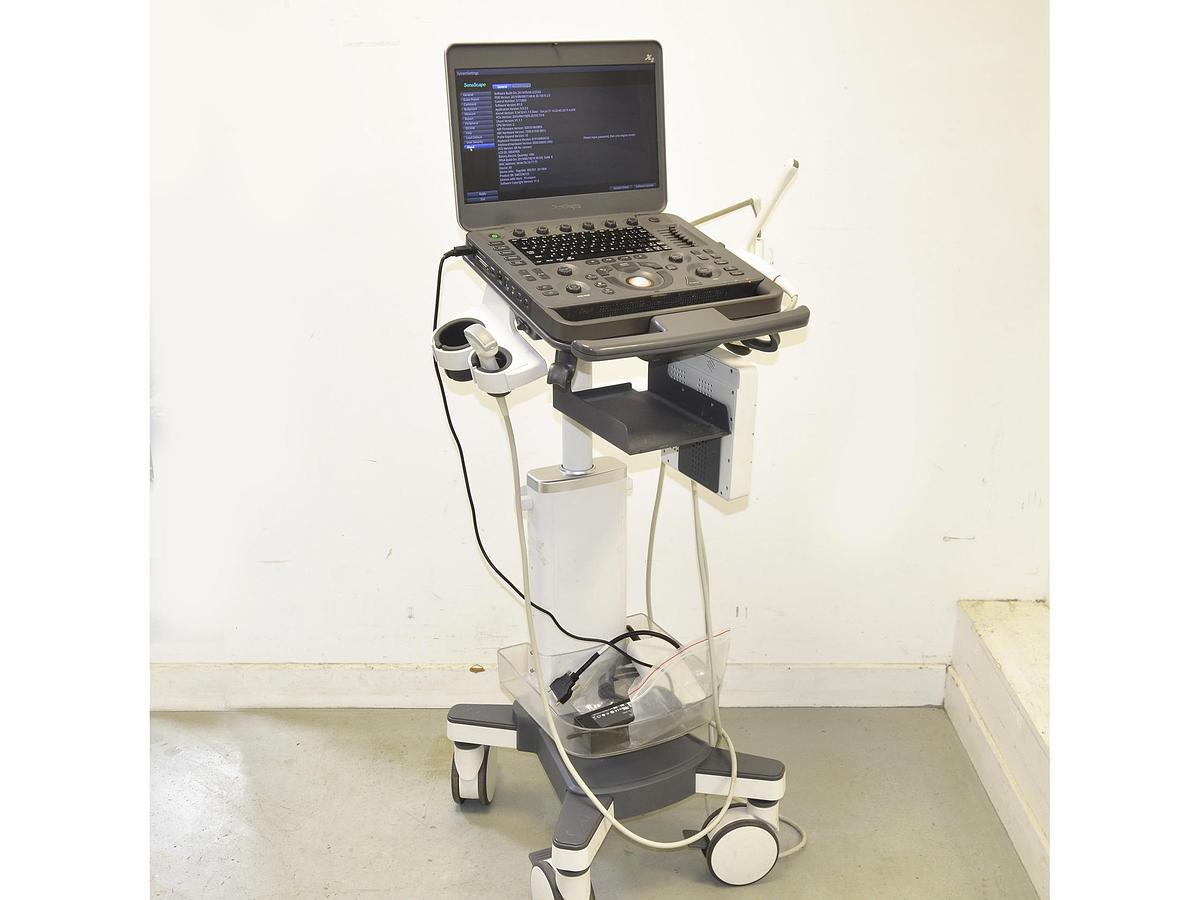 original-d-occasion-echographe-portable-sonoscape-x3-avec-2-sondes-convexe-et-endocavitaire.JPG