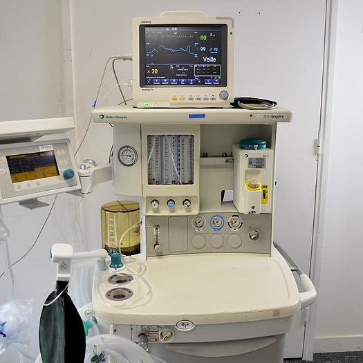 Used ANESTHESIA VENTILATOR GE DATEX OHMEDA AESPIRE S/5