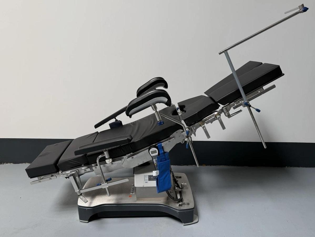Rénové OPERATION TABLE MAQUET MEERA