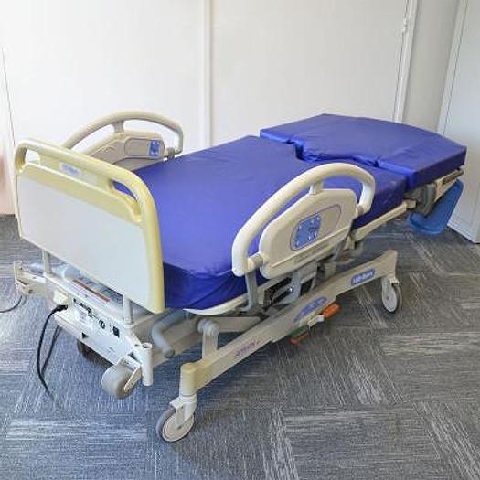 Used HILL ROM AFFINITY 4 DELIVERY BED, ELECTRIC MOVEMENTS, BARRIER CONTROL