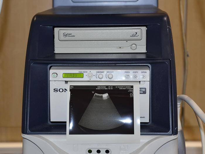 D'occasion ECHOGRAPHE GENERAL ELECTRIC VOLUSON S8