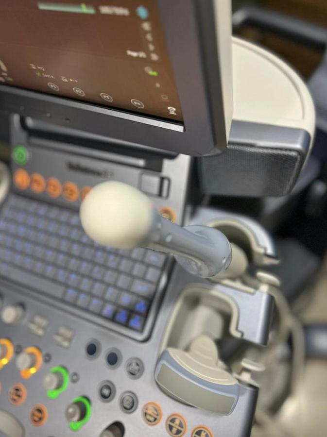 D'occasion ECHOGRAPHE GYNECOLOGIQUE VOLUSON S6 AVEC 4 SONDES