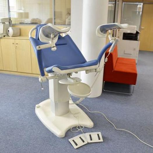 Used MAQUET RADIUS GYNECOLOGICAL AND UROLOGICAL EXAMINATION AND TREATMENT TABLE