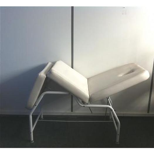Used TREATMENT TABLE/EXAMINATION COUCH