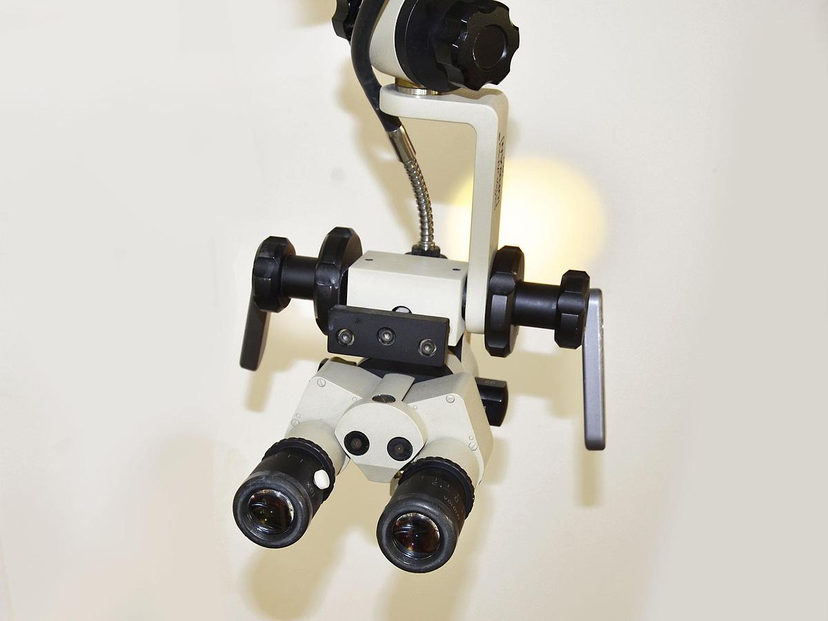 D'occasion STORZ URBAN US-1 OPHTHALMIC OPERATING MICROSCOPE