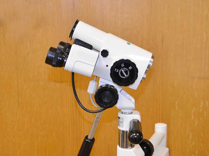 Used LEISEGANG BG/LED COLPOSCOPE ON STAND. UP TO 30 X MAGNIFICATION