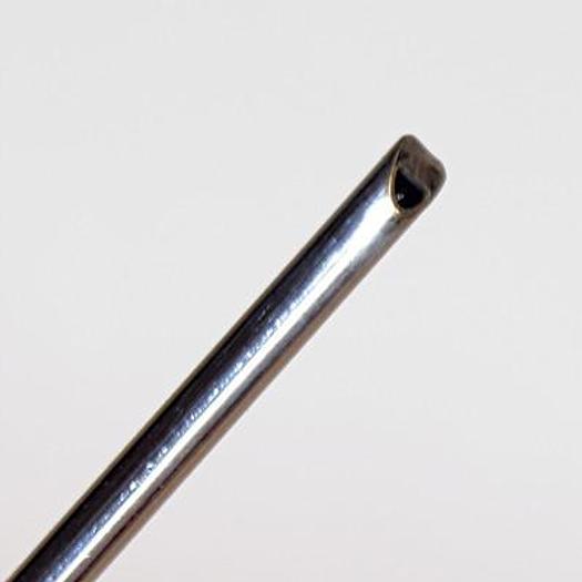 Used STORZ URO/HYSTERO 27005C 70° 4MM OPTICS