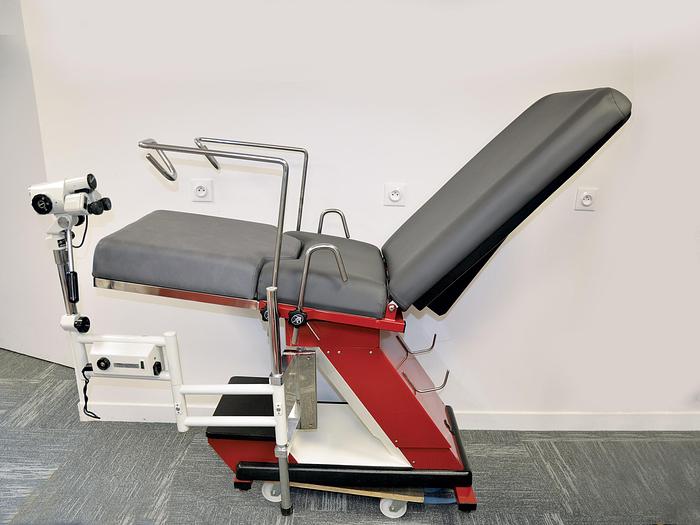 D'occasion PROMOTAL GYNECOLOGY CHAIR WITH COLPOSCOPE LEISEGANG TYPE BG