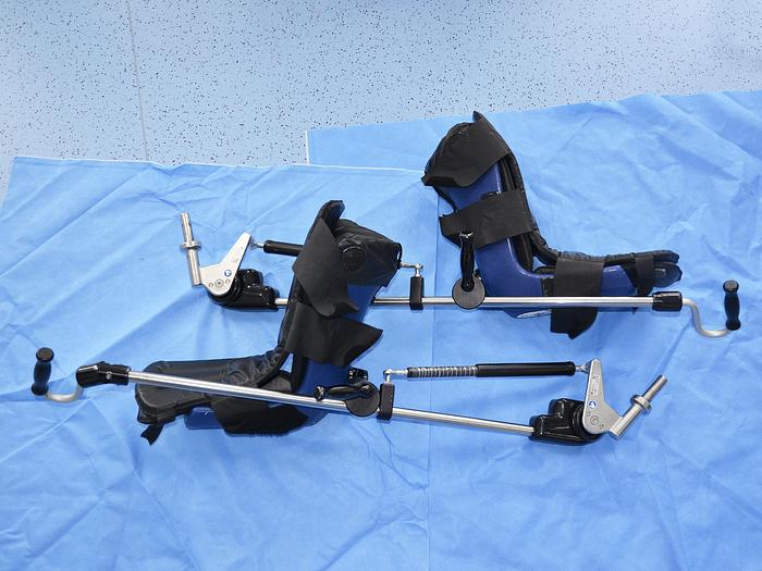 D'occasion ÉTRIERS MAQUET DE POSITIONNEMENT DE GYNÉCOLOGIE/LAPAROSCOPIE/UROLOGIE