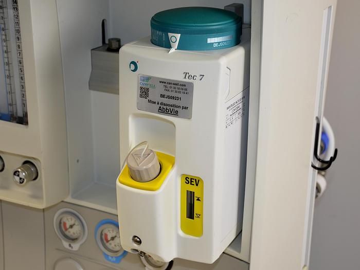 Used ANESTHESIA VENTILATOR GE DATEX OHMEDA AESPIRE S/5