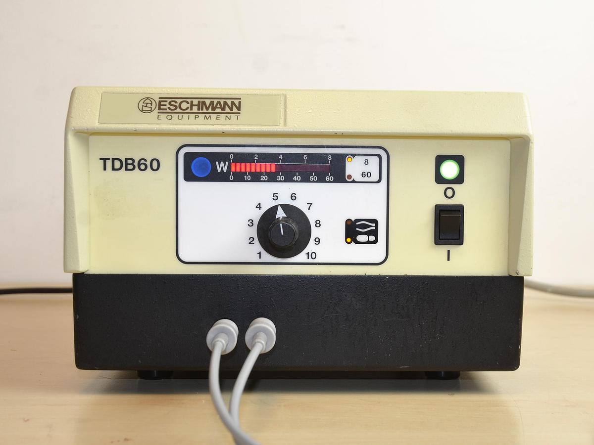 D'occasion ESCHMANN TD860 OFFICE BIPOLAR SCALPELLE