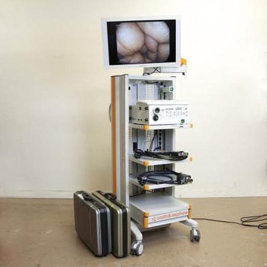 Used PENTAX GASTROENTEROLOGY COLUMN WITH 28" FLAT SCREEN