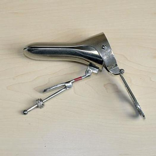 Used SET OF 11 GYNECOLOGICAL SPECULUMS IN METAL BOX