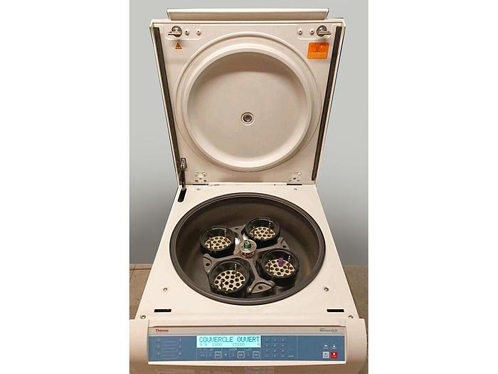 D'occasion CENTRIFUGEUSE THERMOFISHER HERAEUS MULTIFUGE X3 FR pour 96 tubes