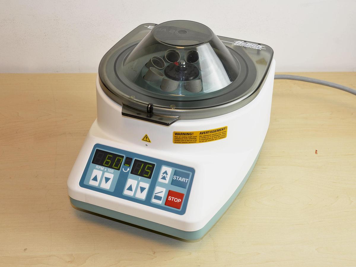 D'occasion HETTICH EBA 20 CENTRIFUGE