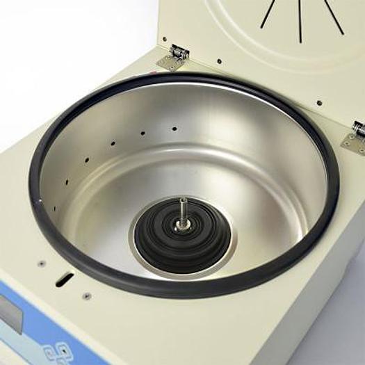 LOW-SPEED TABLETOP CENTRIFUGE