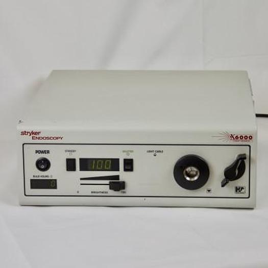 Used STRYKER X6000 LIGHT SOURCE