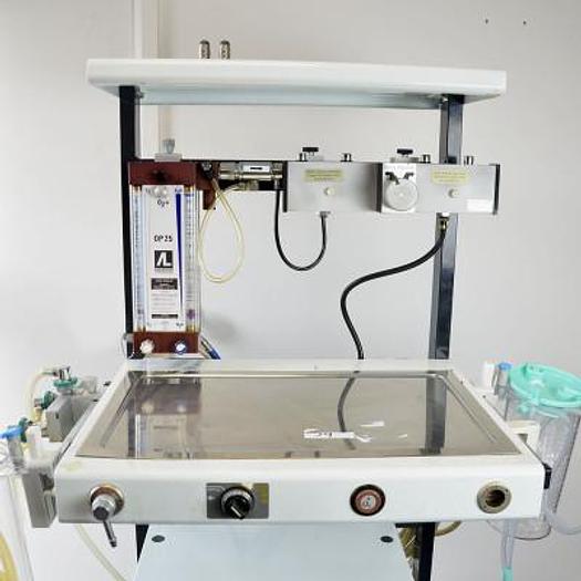 Used KONTRON ANESTHESIA TROLLEY (SWITZERLAND) WITH RAMP, MIXER AND STORAGE SYSTEM