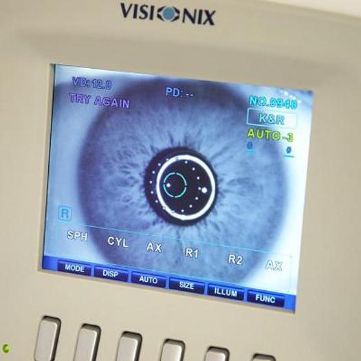 Used AUTO KERATO REFRACOMETRE L67 VISIONIX