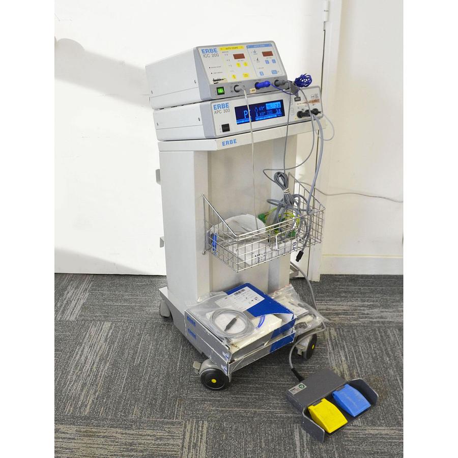 original-d-occasion-bistouri-de-cabinet-erbe-icc-200-coagulateur-par-plasma-d-argon-erbe-apc-300.JPG