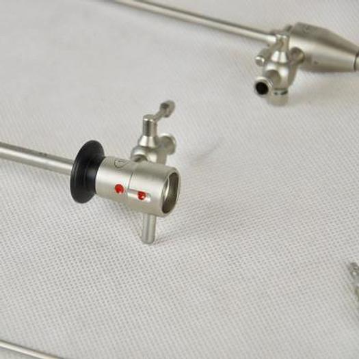 HYSTEROSCOPY KIT WITH LIGHT CABLE