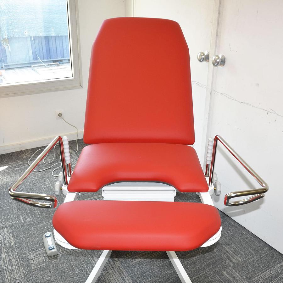 FAUTEUIL GYNÉCOLOGIQUE ÉLECTRIQUE BEAUMOND PROMOTAL