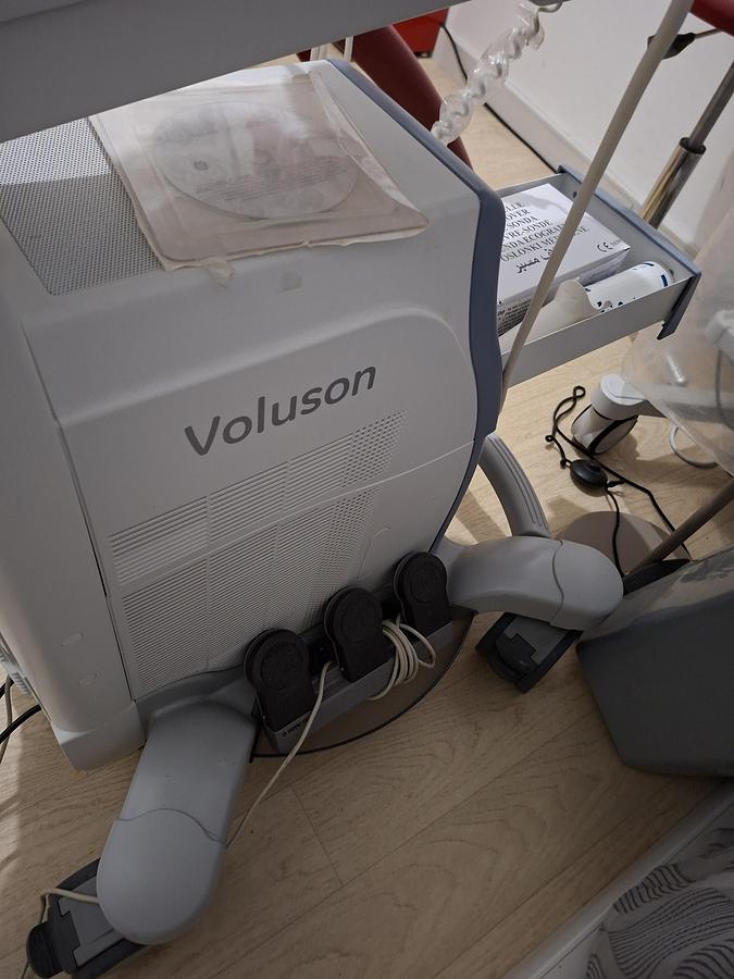 Rénové ECHOGRAPHE GYNECOLOGIQUE Voluson S6