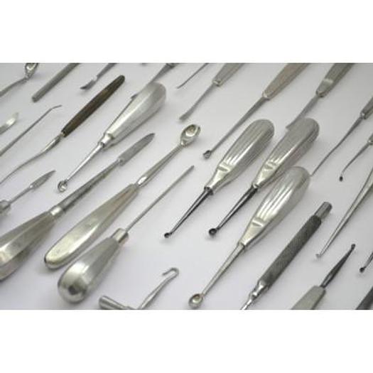 Used ORTHOPEDICS SET OF CURETTES AND SQUARE TIPS