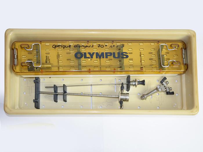 original-d-occasion-kit-de-cystoscopie-avec-gaine-17-et-optique-70-degr-olympus.jpg