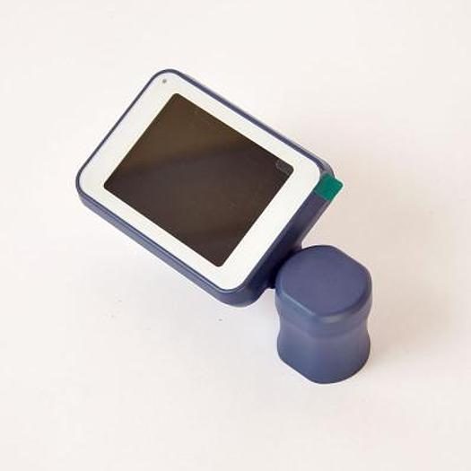 VIDEOLARYNGOSCOPE WITH 6 REUSABLE BLADES