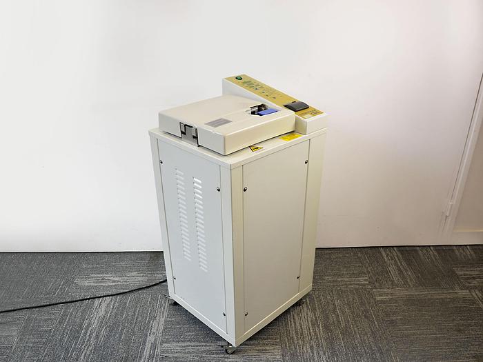 D'occasion AUTOCLAVE VERTICAL 24 l, STERISTEAM CDL - Class B