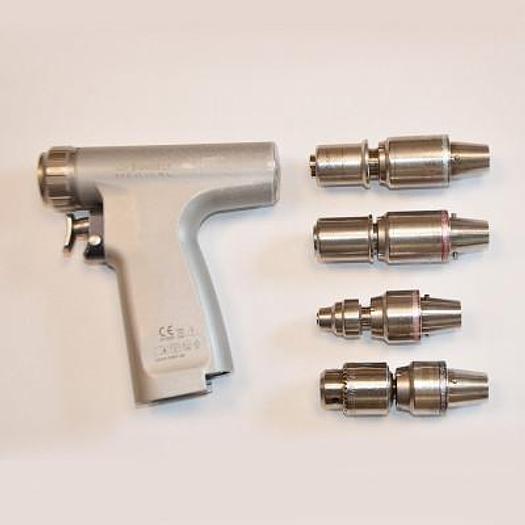 Used 2 ORTHOPEDIC MOTORS WITH 1 BATTERY, 4 CHUCKS AND CHARGER.