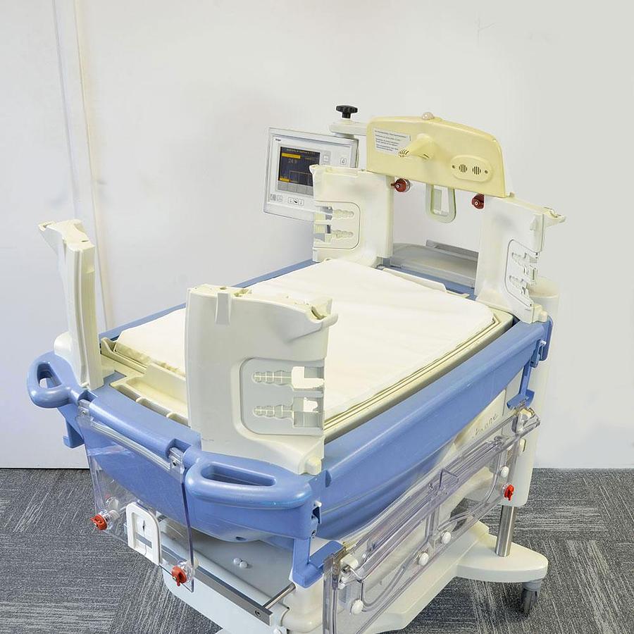 D'occasion DRAGER CALEO INCUBER WITH MATTRESS