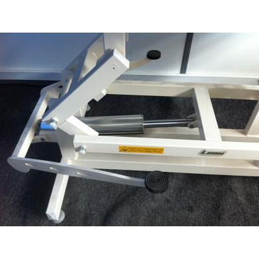 Used TREATMENT TABLE/EXAMINATION COUCH LEMI SOSUL 2000 WITHOUT HEADREST
