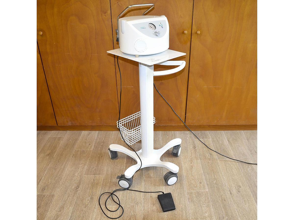 D'occasion MEDAP BORA UNIVERSAL 2080 SURGICAL ASPIRATOR