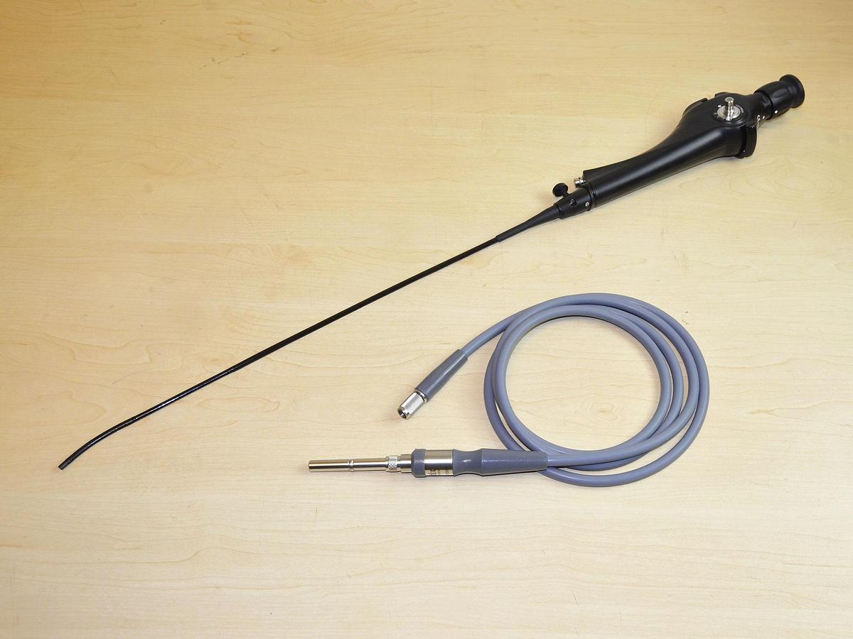 D'occasion CYSTOSCOPE HYSTEROSCOPE COGENTIX CST 4000