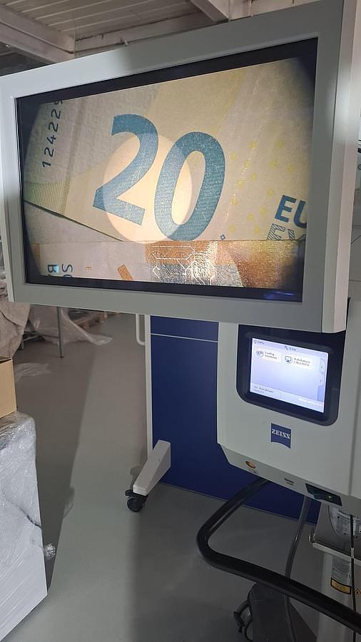 D'occasion KARL ZEISS LUMERA 700 OPERATING OPHTHALMOLOGY MICROSCOPE