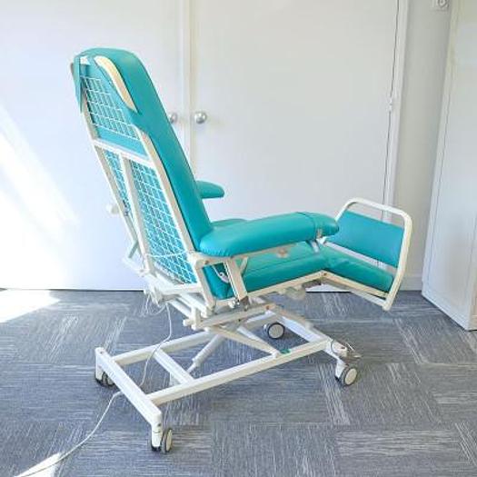 Used DIGITERM COMFORT 4 4-MOTOR HEMODIALYSIS/CHEMOTHERAPY CHAIR