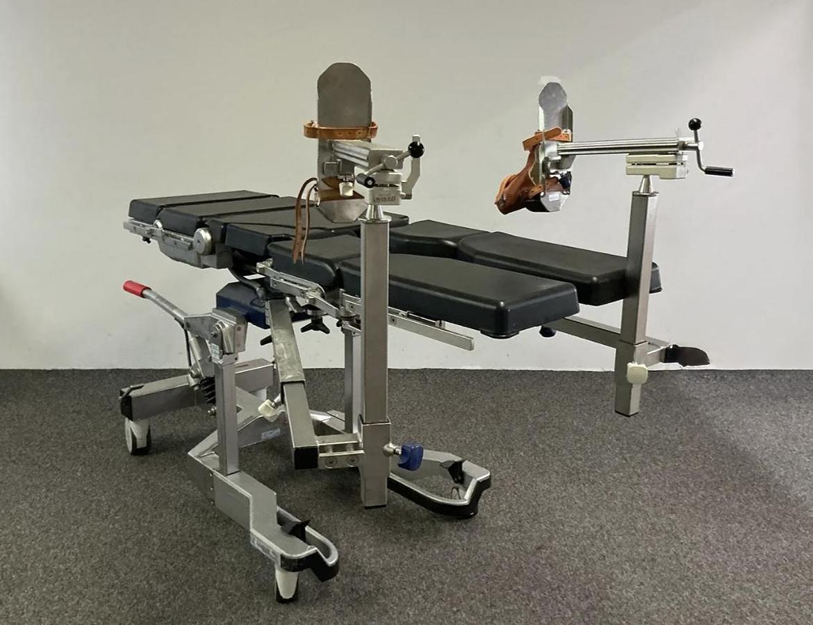 MAQUET OPERATING TABLE WITH ORTHOPEDIC EXTENSION (never used, still in its shipping crate)