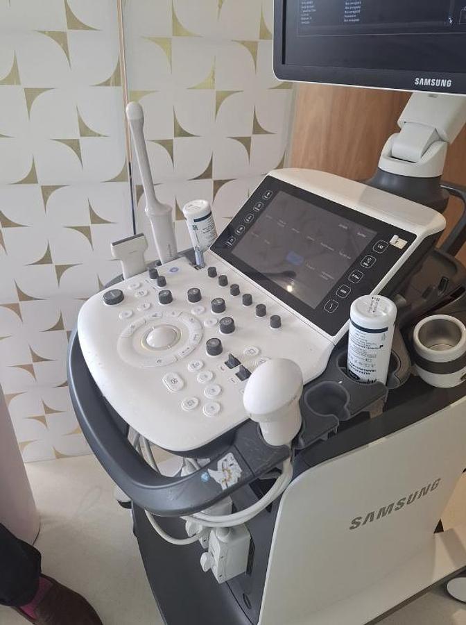 D'occasion SAMSUNG WS80A ULTRASOUND SYSTEM with 3 probes