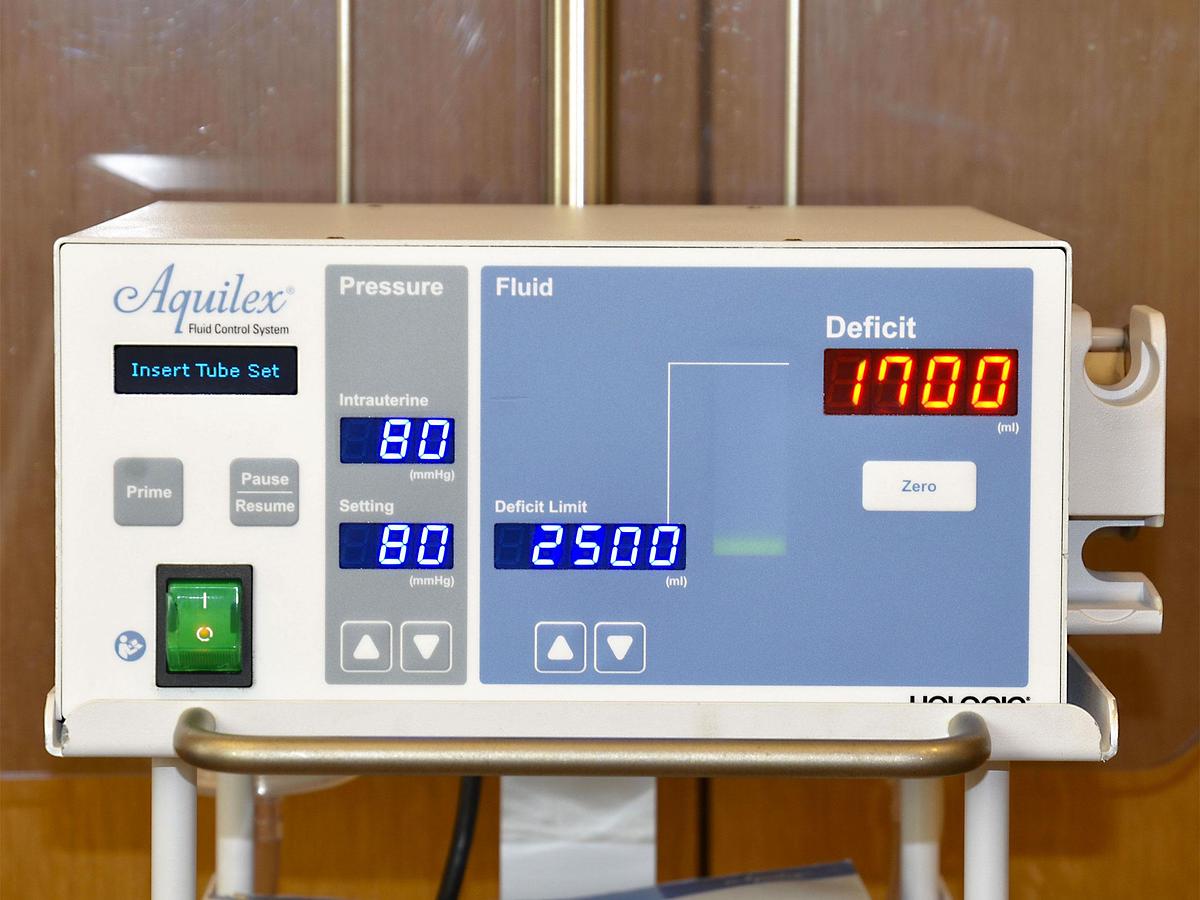 D'occasion AQUILEX HOLOGIC IRRIGATION PUMP WITH FLUID HEATER