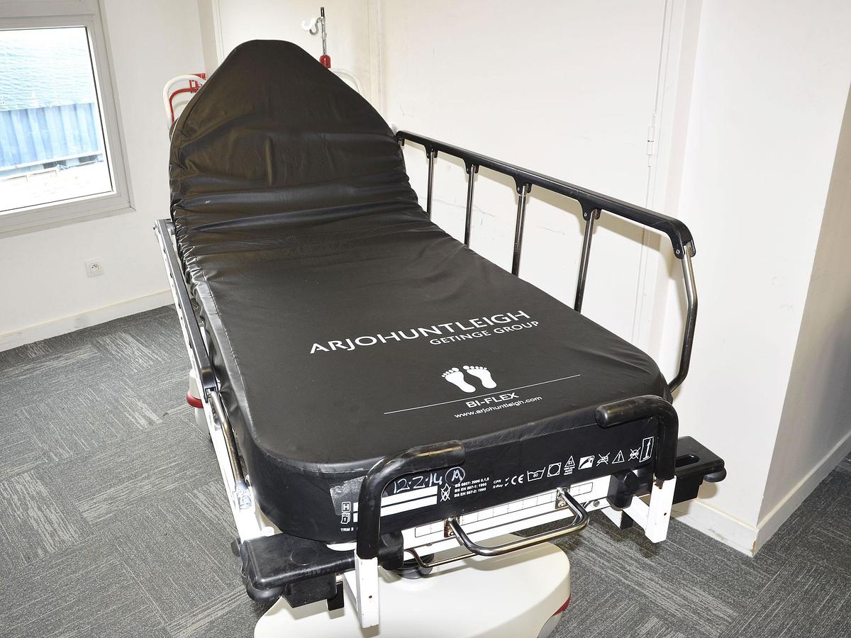 D'occasion STRYKER TRAUMA CART model 1037