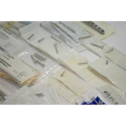 SET OF MISCELLANEOUS NEW ORTHOPEDIC SCREWS