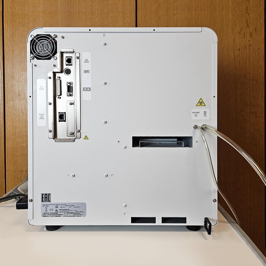 D'occasion SYSMEX X100 FULLY AUTOMATIC HEMATOLOGY ANALYZER TESTING SYSTEM
