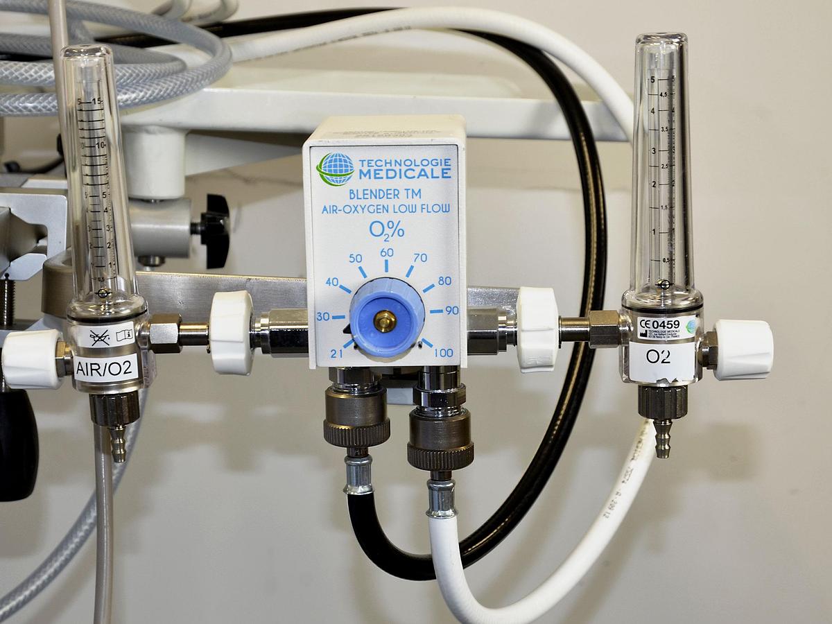 D'occasion TABLE DE RÉANIMATION NÉONATALE MEDIPREMA