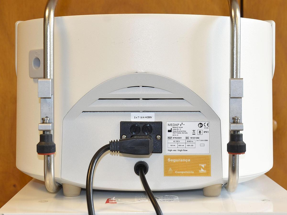 D'occasion MEDAP BORA UNIVERSAL 2080 SURGICAL ASPIRATOR