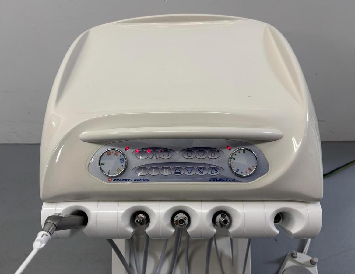 D'occasion UNIT DENTAIRE AVEC COMPRESSEUR INTEGRE